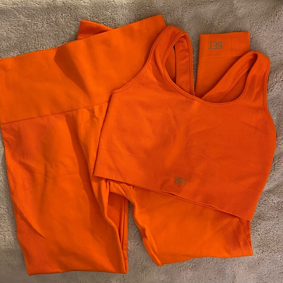 Set Active x Madeline Cline Set - Picture 2 of 5